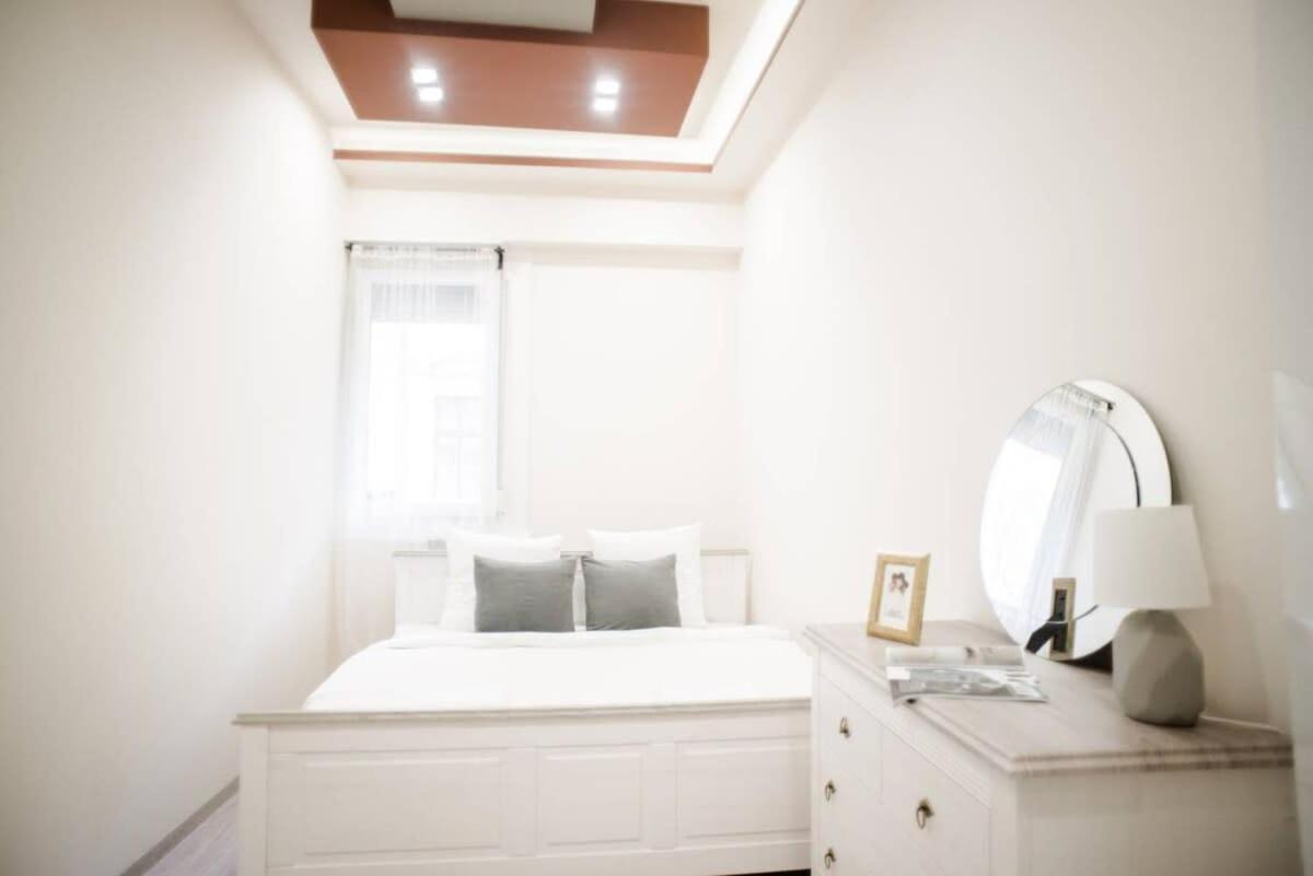 New Luxury Apartment In The Center With A/C Βουδαπέστη Εξωτερικό φωτογραφία