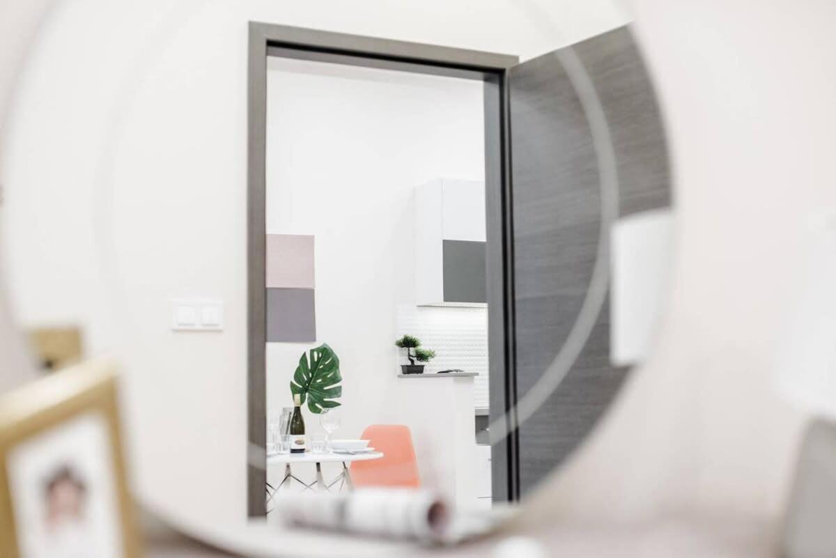 New Luxury Apartment In The Center With A/C Βουδαπέστη Εξωτερικό φωτογραφία