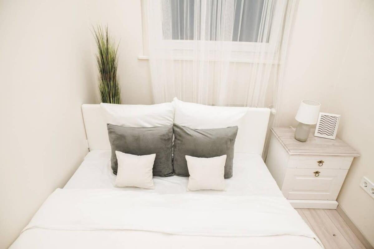 New Luxury Apartment In The Center With A/C Βουδαπέστη Εξωτερικό φωτογραφία