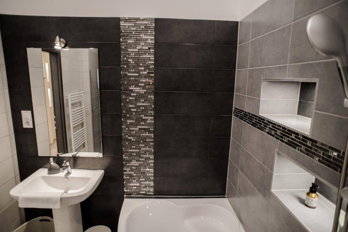 New Luxury Apartment In The Center With A/C Βουδαπέστη Εξωτερικό φωτογραφία